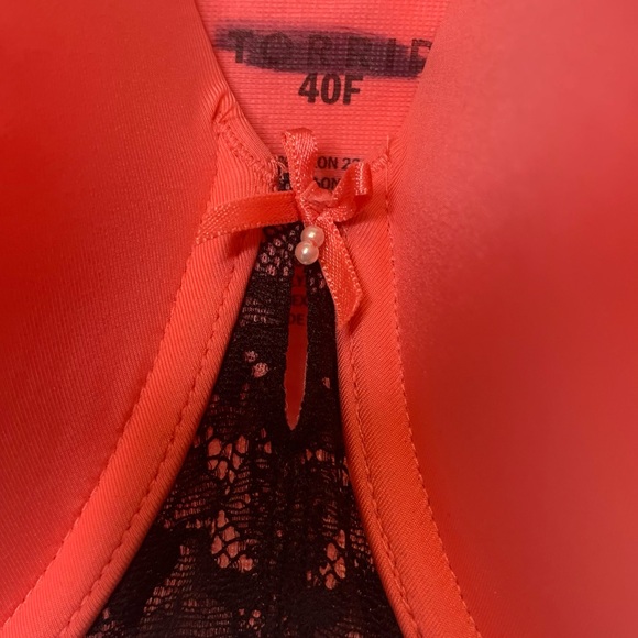 TORRID Coral Lace  Sexy T-Shirt Balconette Bra 40F - Picture 4 of 12